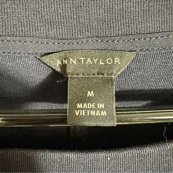 Ann Taylor size M 3/4 sleeve pullover top with paillette and bead details, - Picture 4 of 10